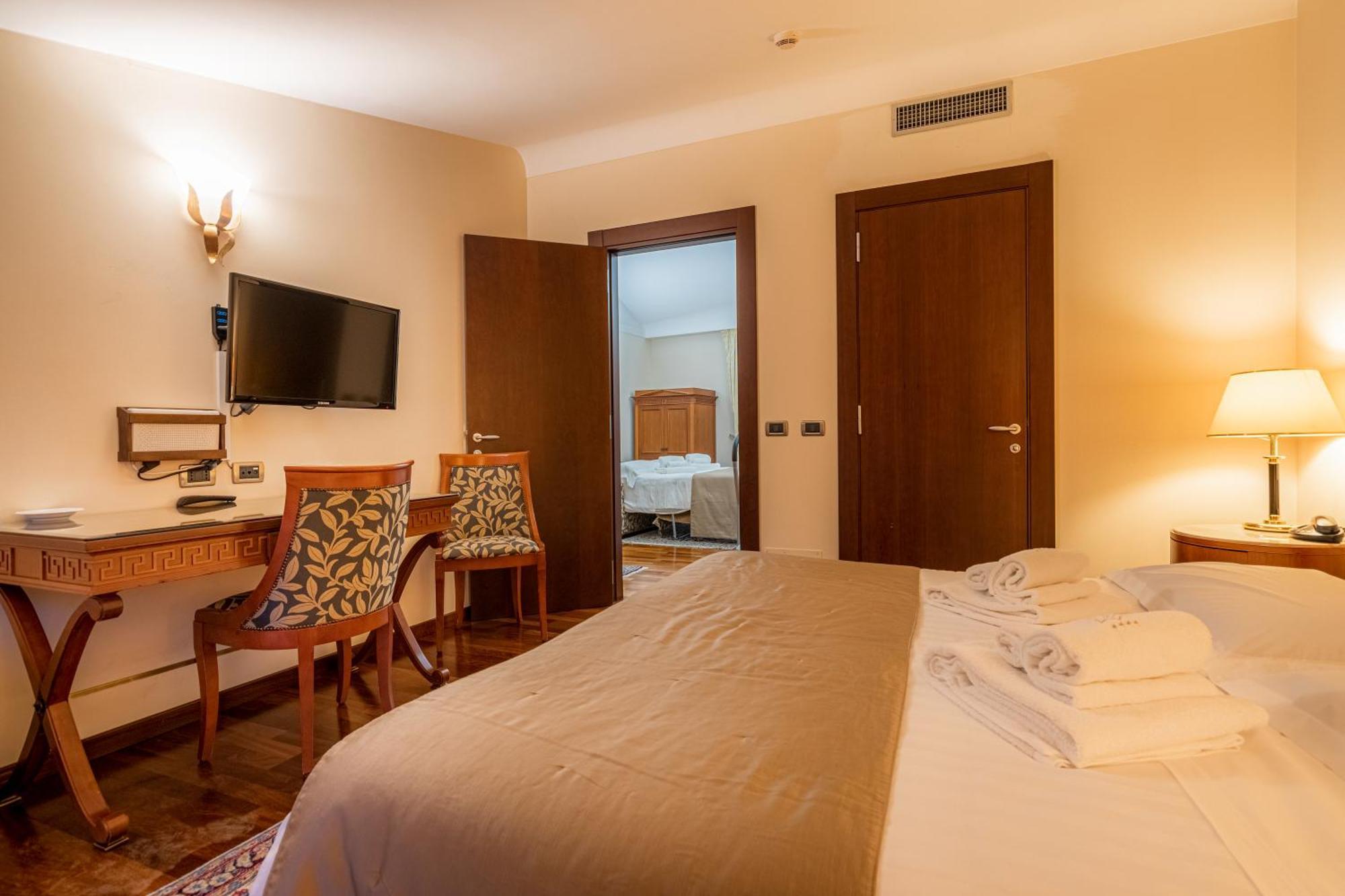 Hotel Cala Del Porto Vibo Valentia Marina Dış mekan fotoğraf