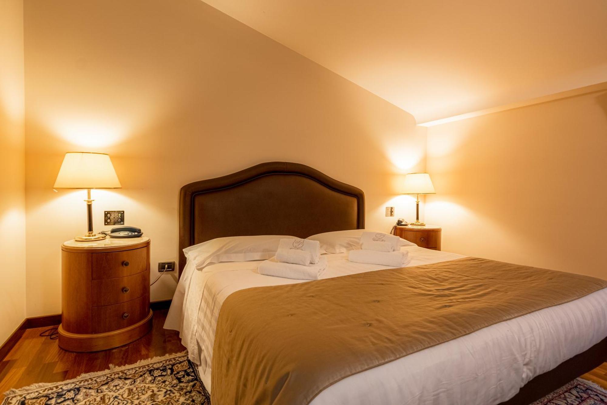 Hotel Cala Del Porto Vibo Valentia Marina Dış mekan fotoğraf