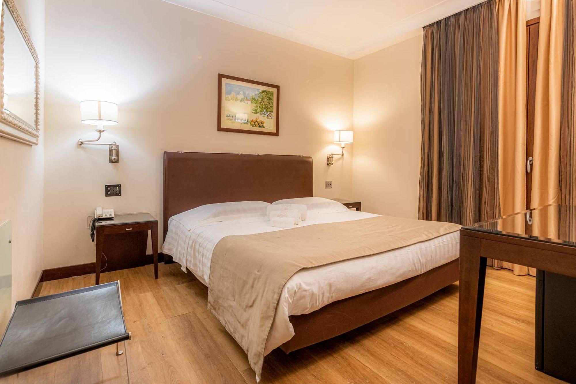Hotel Cala Del Porto Vibo Valentia Marina Dış mekan fotoğraf