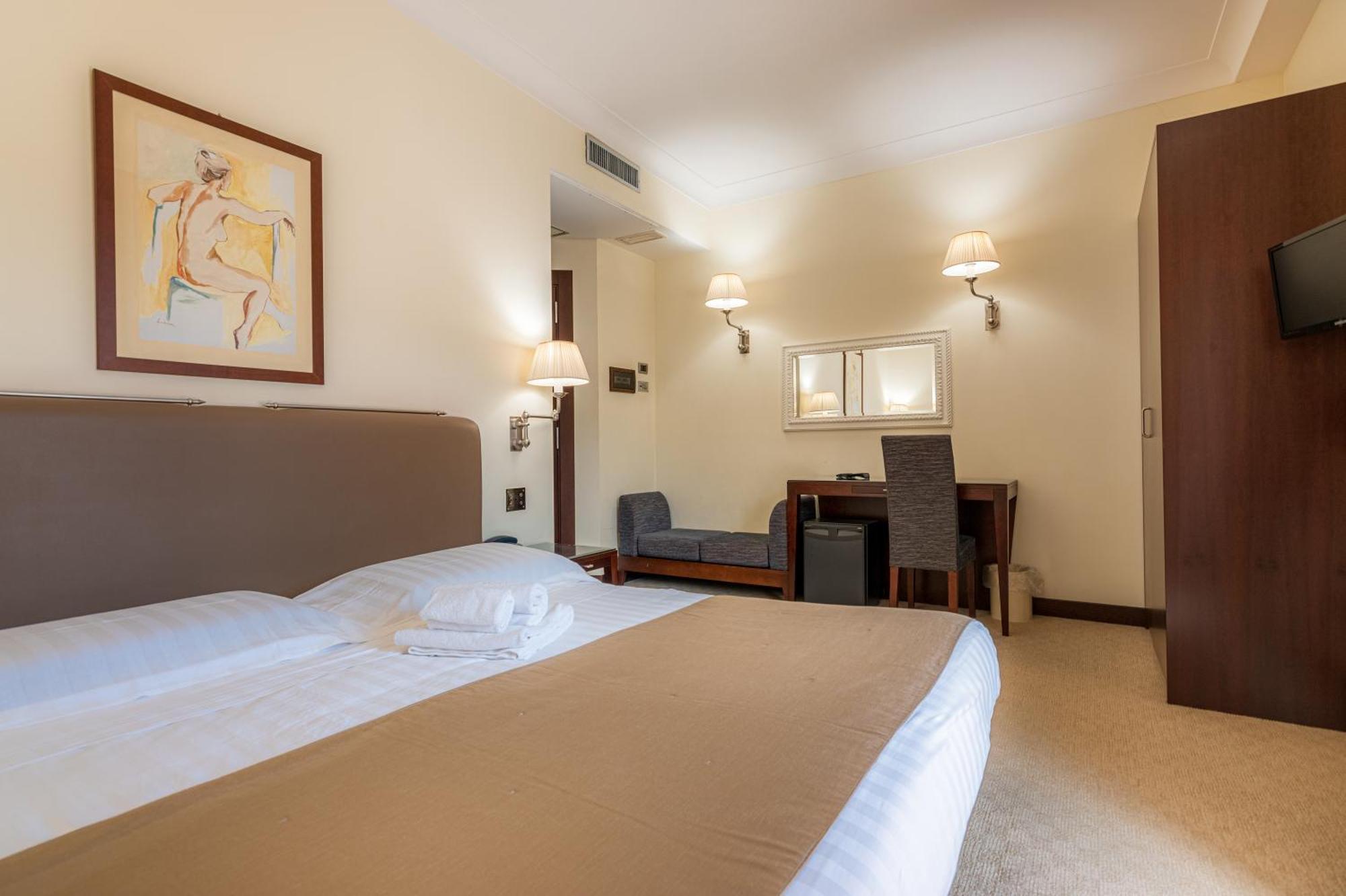 Hotel Cala Del Porto Vibo Valentia Marina Dış mekan fotoğraf