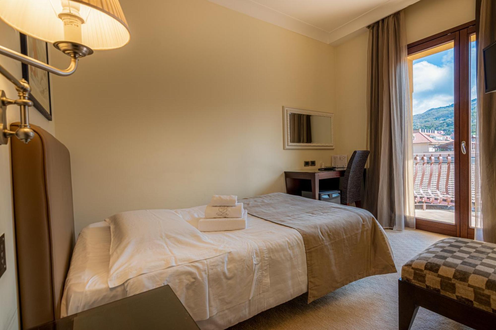 Hotel Cala Del Porto Vibo Valentia Marina Dış mekan fotoğraf