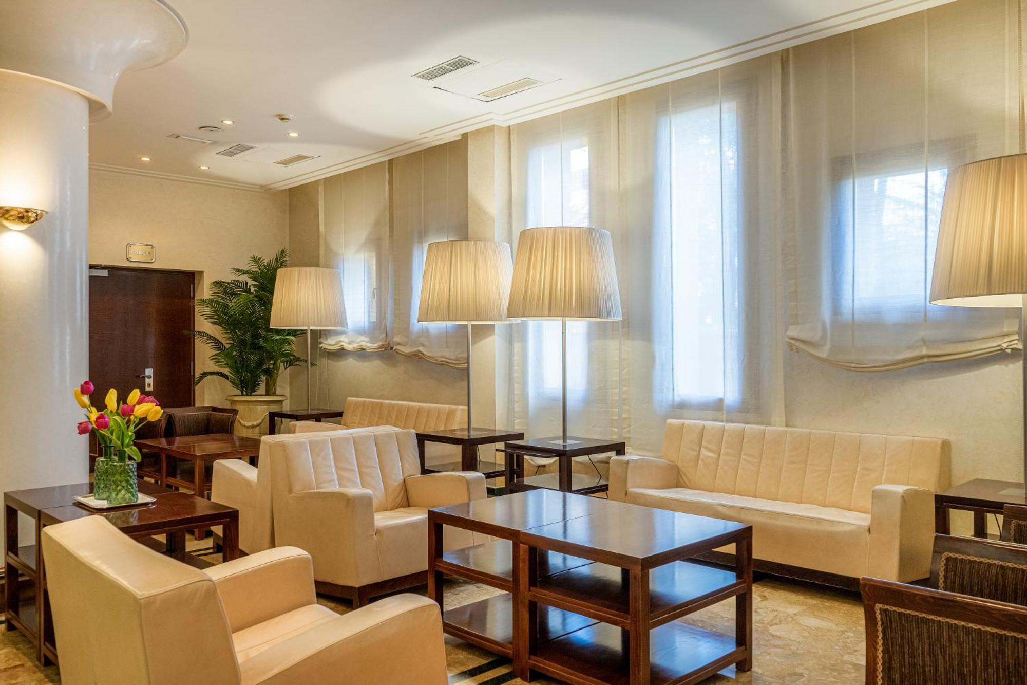 Hotel Cala Del Porto Vibo Valentia Marina Dış mekan fotoğraf