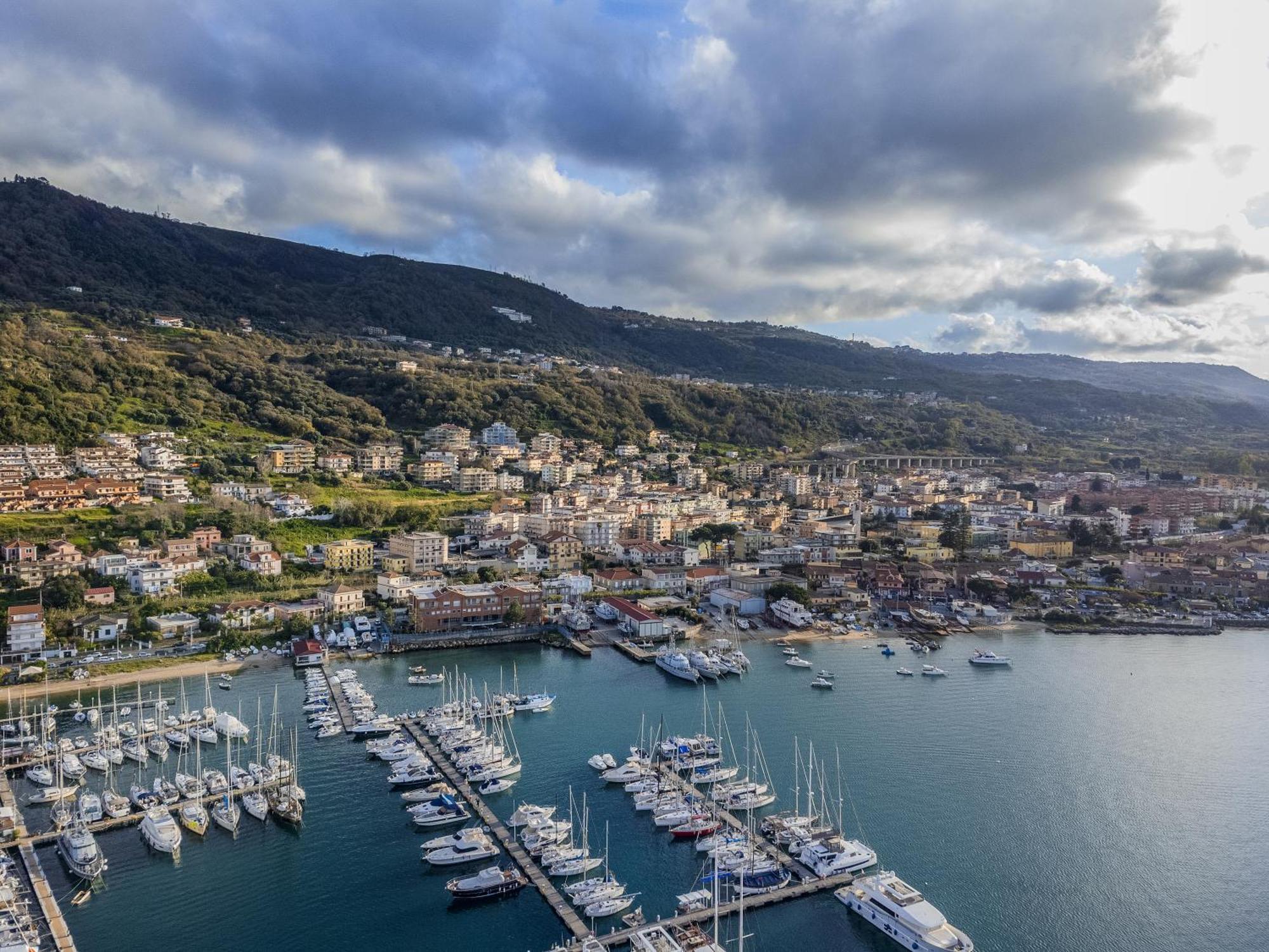 Hotel Cala Del Porto Vibo Valentia Marina Dış mekan fotoğraf