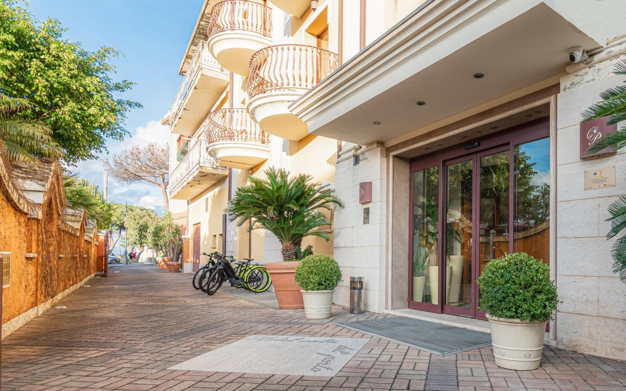 Hotel Cala Del Porto Vibo Valentia Marina Dış mekan fotoğraf