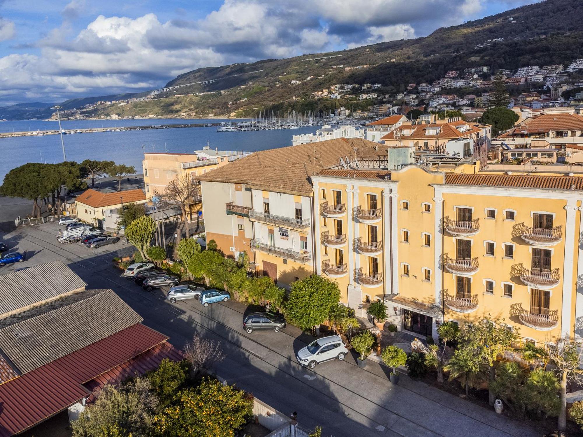 Hotel Cala Del Porto Vibo Valentia Marina Dış mekan fotoğraf